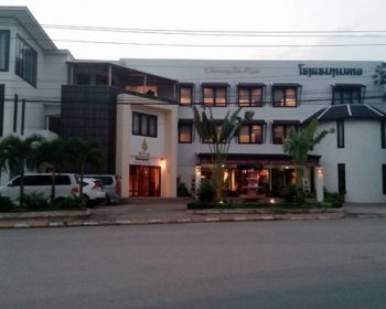チャーミングラオ　ホテル